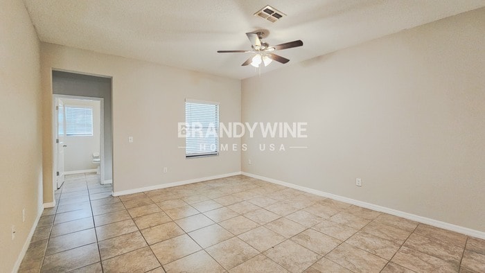 Building Photo - 5572 Mercado Dr