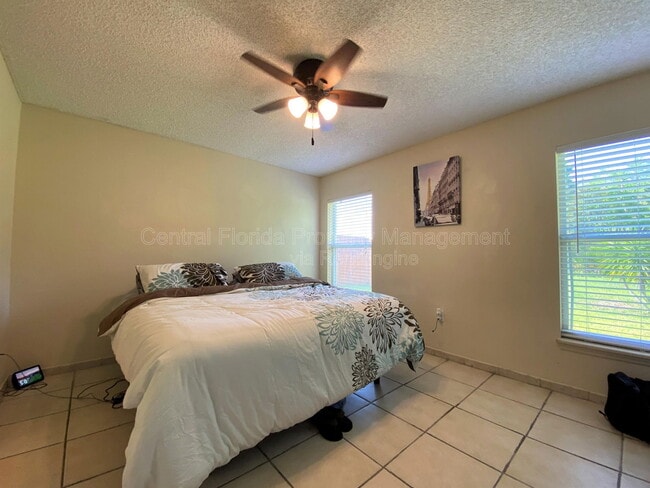 Building Photo - 4417 Waterside Pointe Cir