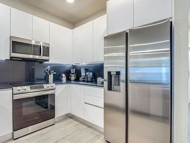 Building Photo - 17204 Blessing Dr