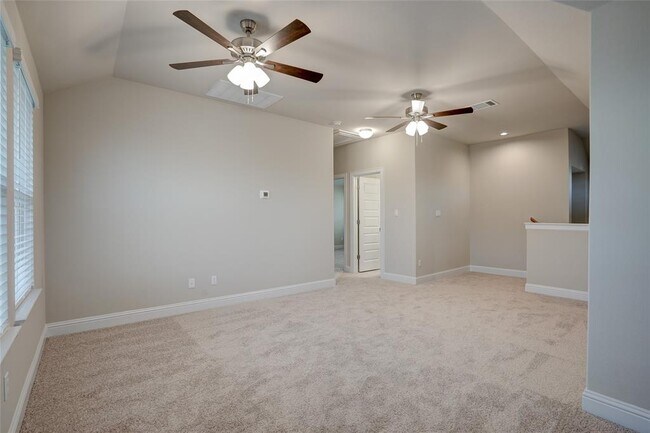 Building Photo - 135 Living Reef Dr