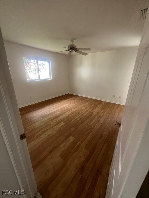 Building Photo - 404 SE 19th Ln