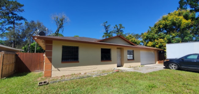 Building Photo - 5324 Bonnie Brae Cir
