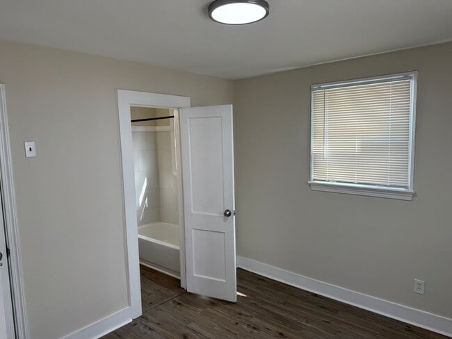 Building Photo - CAMPOSTELLA