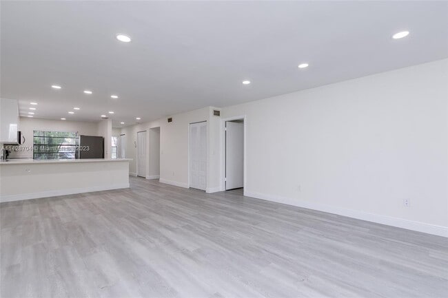 Building Photo - 21559 Cypress Hammock Dr