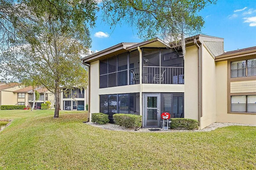 Building Photo - 222 Woodlake Wynde