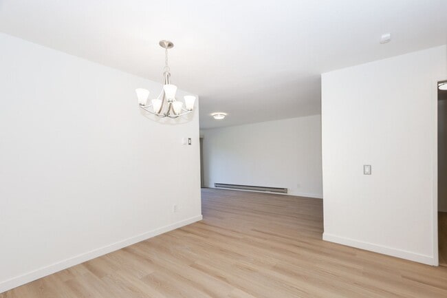 Building Photo - 380 Vallejo Dr