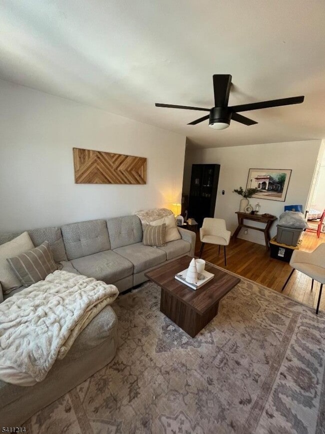 Building Photo - 1480 Terrace Cir