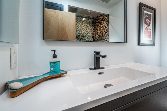 Building Photo - 2748 E Via Escuela