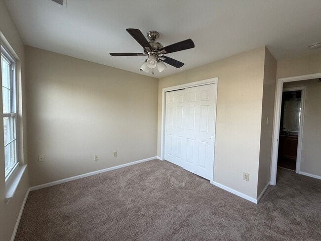 Building Photo - GLENWOOD