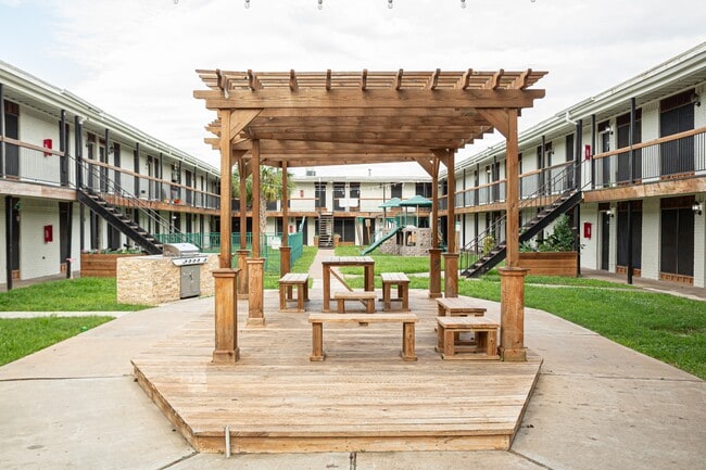 Building Photo - 101 S Allen-Genoa Rd