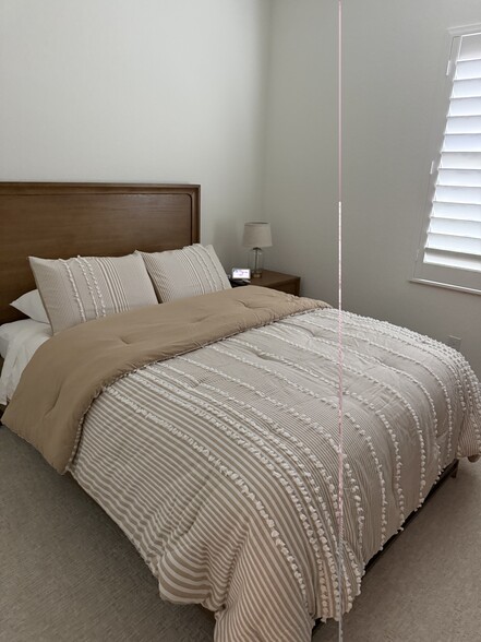 Building Photo - 2806 Aviamar Cir