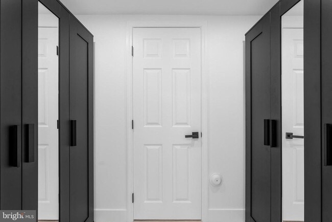 Building Photo - 6810 Weaver Ave