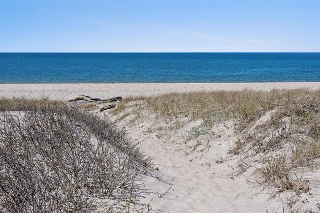 Building Photo - 1100 Huntington Blvd