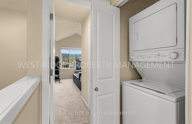 Building Photo - 13319 SW 169th Ave