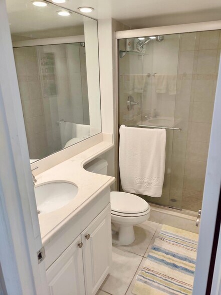 Building Photo - 3031 N Ocean Blvd