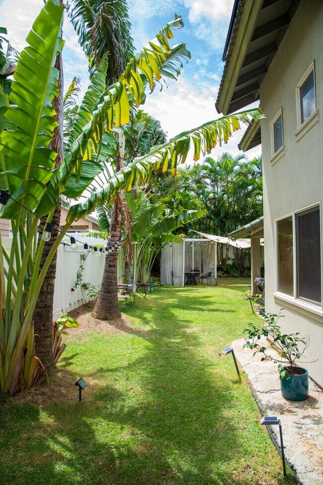 Building Photo - 20 Puukai Pl