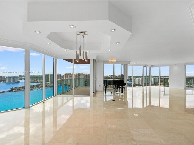 Building Photo - 3370 Hidden Bay Dr
