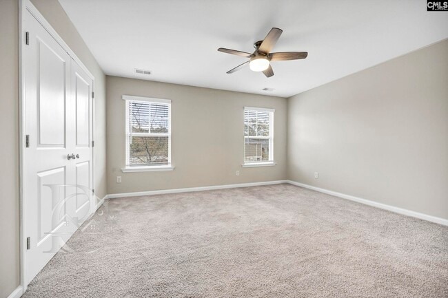 Building Photo - 131 Hunters Grove Dr