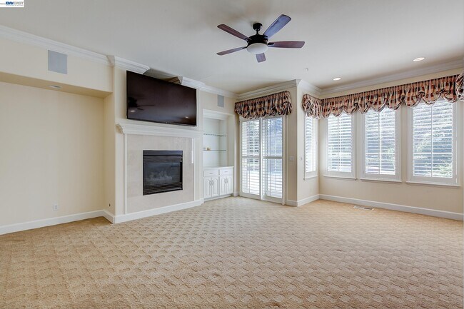 Building Photo - 2779 E Ruby Hill Dr