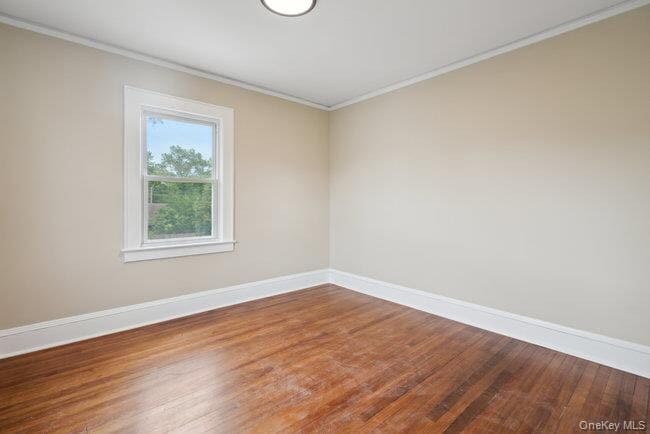 Building Photo - 1030 Glen Cove Ave