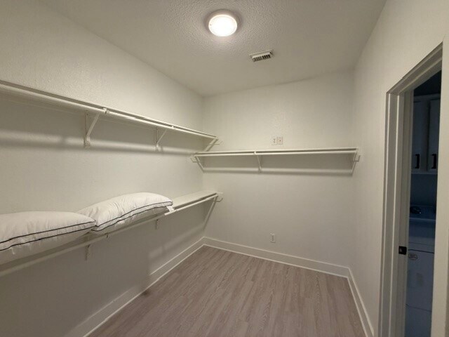 Building Photo - 38 Aria Ln