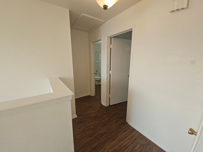 Building Photo - Beautiful 2 Story in Bedford Off Forest Ridge