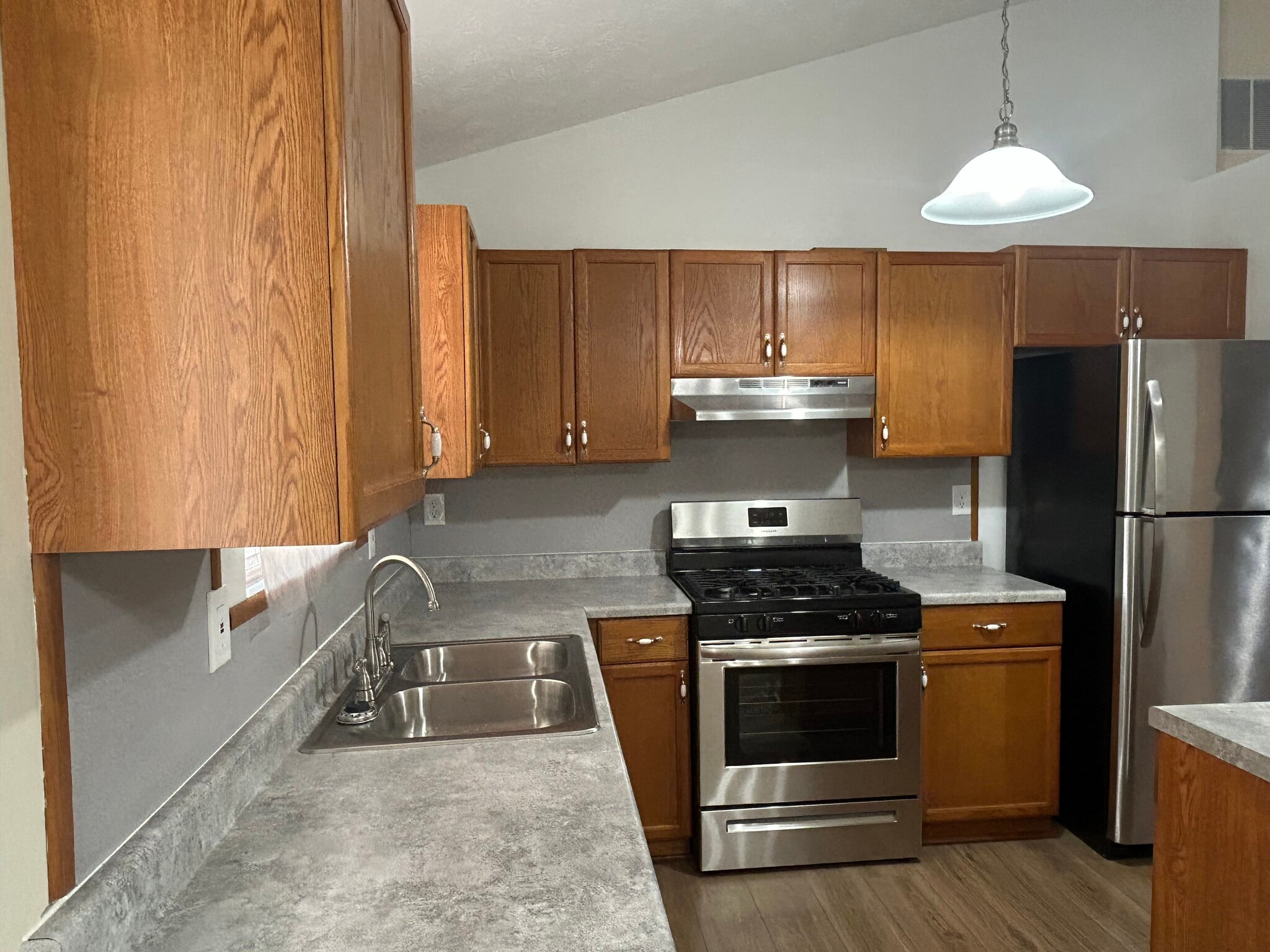 Building Photo - 5538 Summer Ln