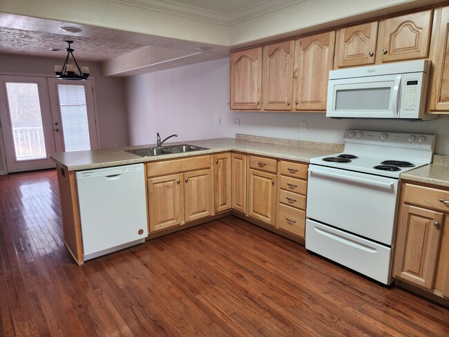 Building Photo - 28 Holler Rd