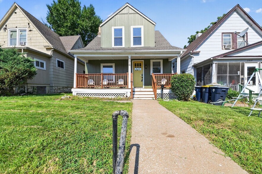 Building Photo - 2516 Agnes Ave
