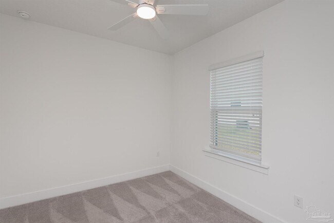 Building Photo - 874 Windhill Dr