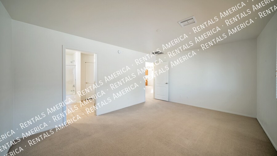 Building Photo - 3976 E Isaiah Dr
