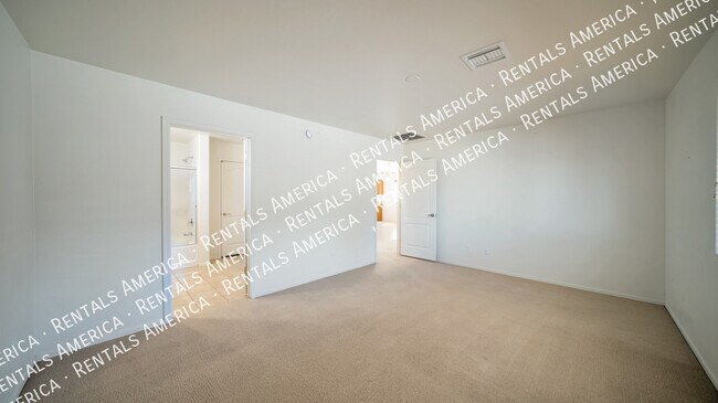 Building Photo - 3976 E Isaiah Dr