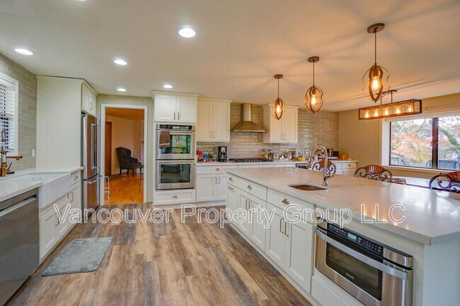 Building Photo - 2208 SE 130th Ave