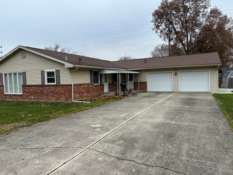 Building Photo - 2604 W Riggin Rd