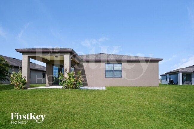 Building Photo - 10431 55th Ct E