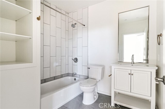 Building Photo - 14754 Gilmore St