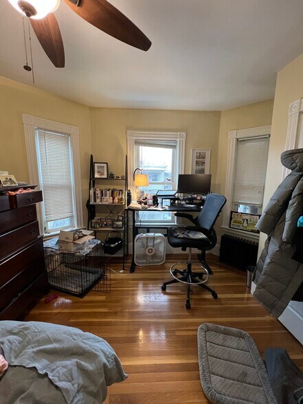 Building Photo - 42 Gorham St