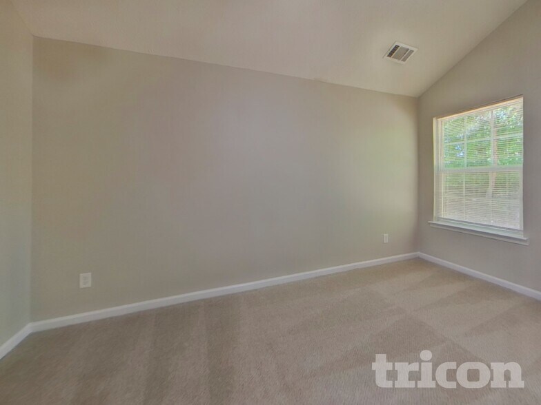 Building Photo - 80 Tinsley Cir