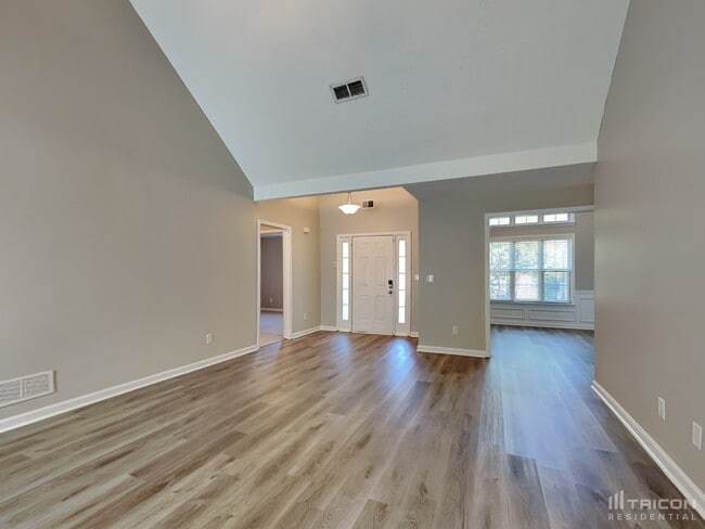 Building Photo - 3490 Glen Summit Ln