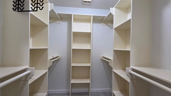 Building Photo - 18514 Purdy Ct