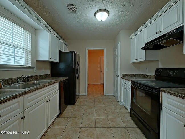 Building Photo - 298 High Meadows Cir