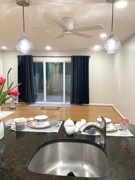 Building Photo - 1824 Bronzegate Blvd