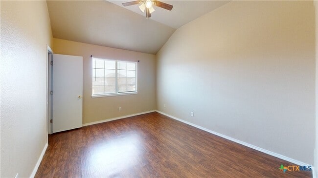 Building Photo - 4302 Jeff Scott Dr