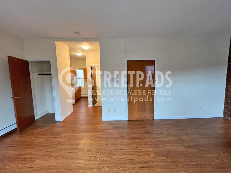 Building Photo - 62 S Huntington Ave