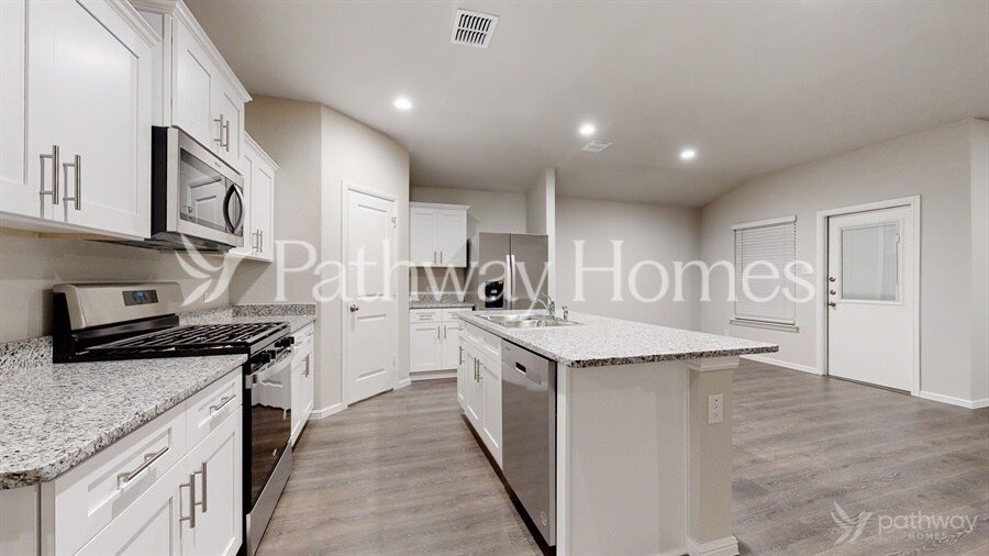 Building Photo - 1609 Vandemere Ct