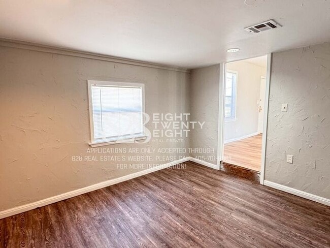 Building Photo - 2 Bed/1 Bath Single Family Home Available NOW in Del City!