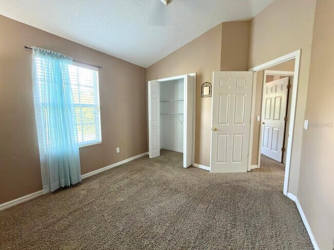 Building Photo - 14478 Bridgewater Crossings Blvd