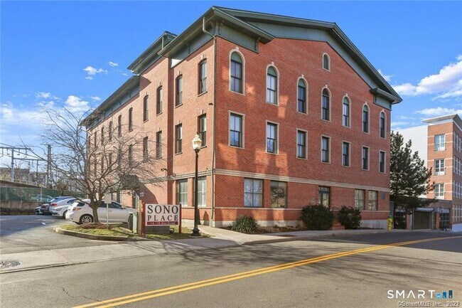 Building Photo - 1618-18 Ann St