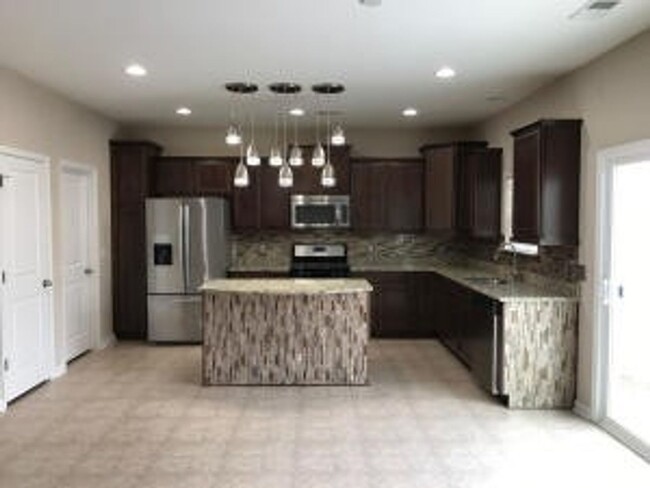 Building Photo - Two story traditional home in Sophia Landing.