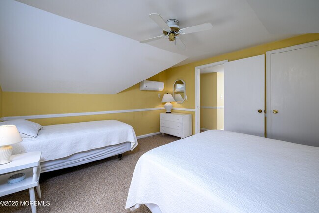 Building Photo - 4 2nd Ave